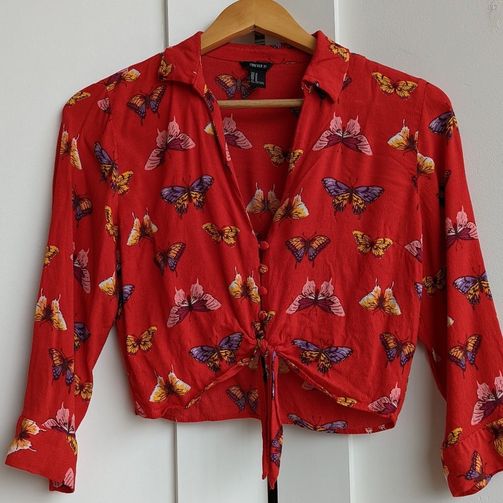 Red Butterfly Long Sleeve Crop Eyelet Button Down Shirt Size M